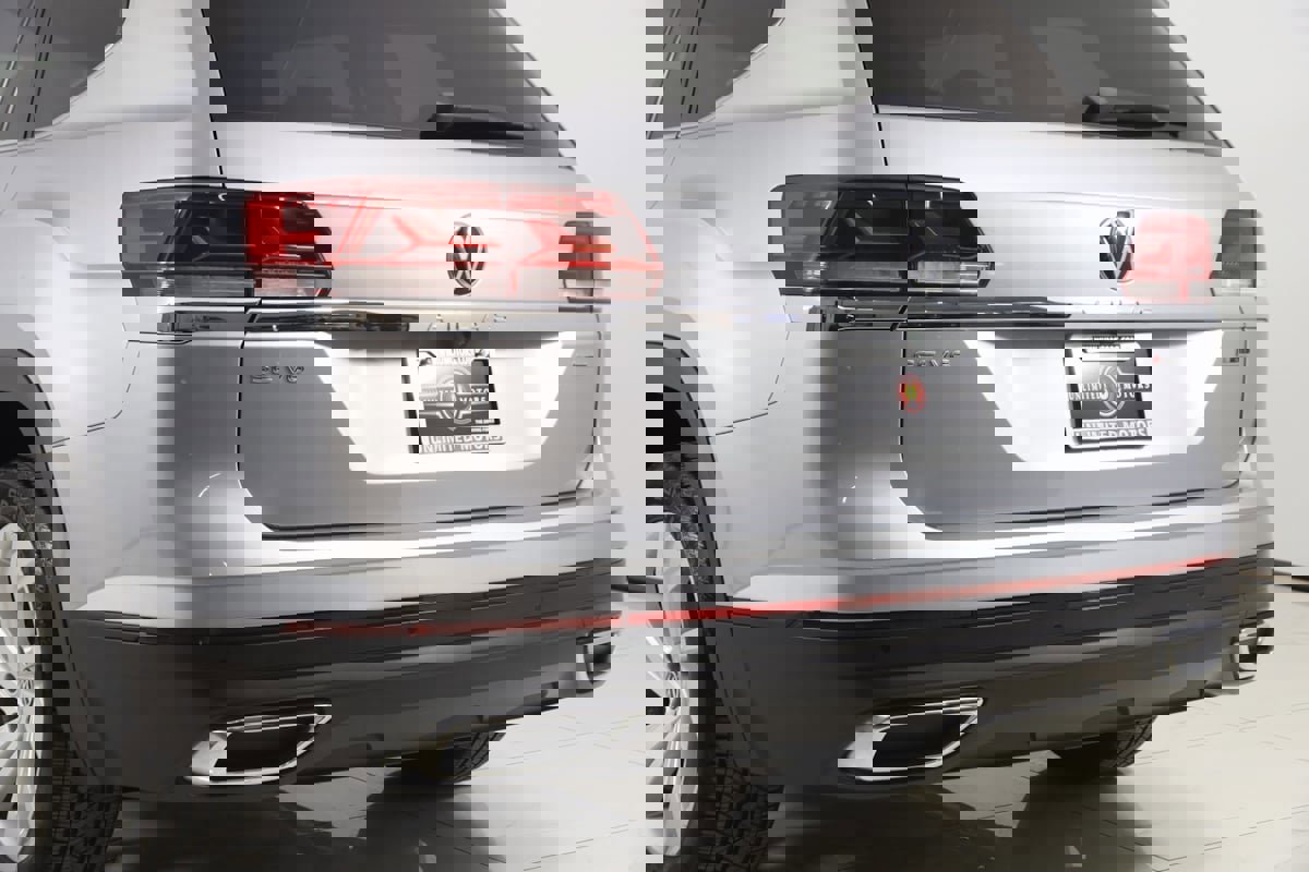 Used 2021 Volkswagen Atlas SE image 24