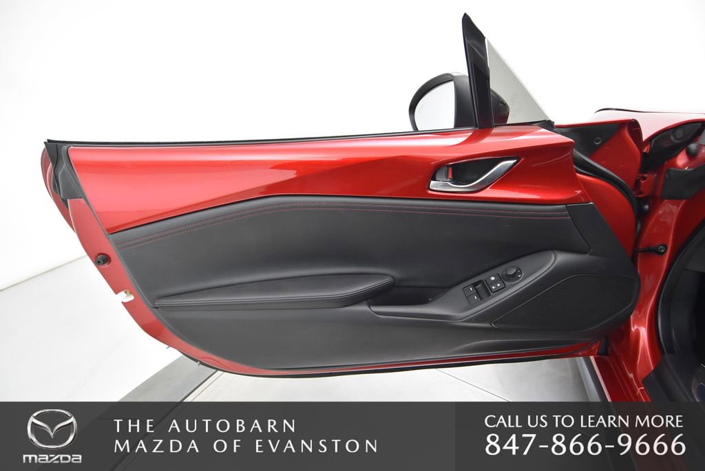 Used 2017 MAZDA MX-5 Miata RF Club image 40