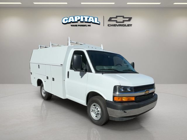 New 2025 Chevrolet Express 3500 w/ Power Convenience Package RWD image 7