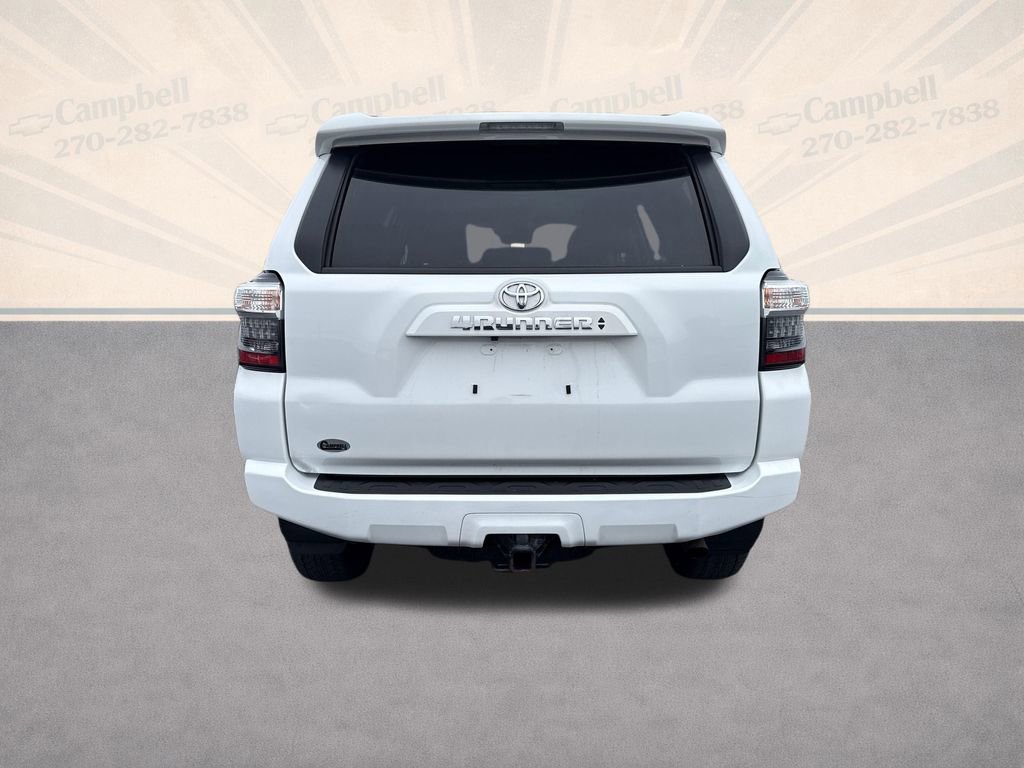 Used 2024 Toyota 4Runner SR5 AWD/4WD image 4