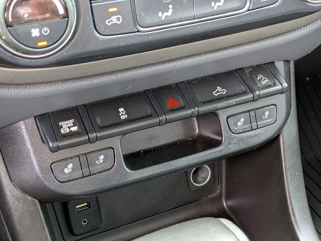 Used 2018 Chevrolet Colorado Z71 image 26