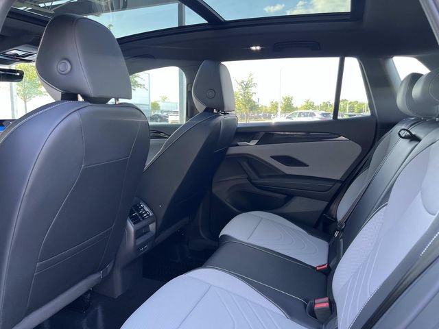 New 2026 Volkswagen Tiguan SE R-Line FWD image 25