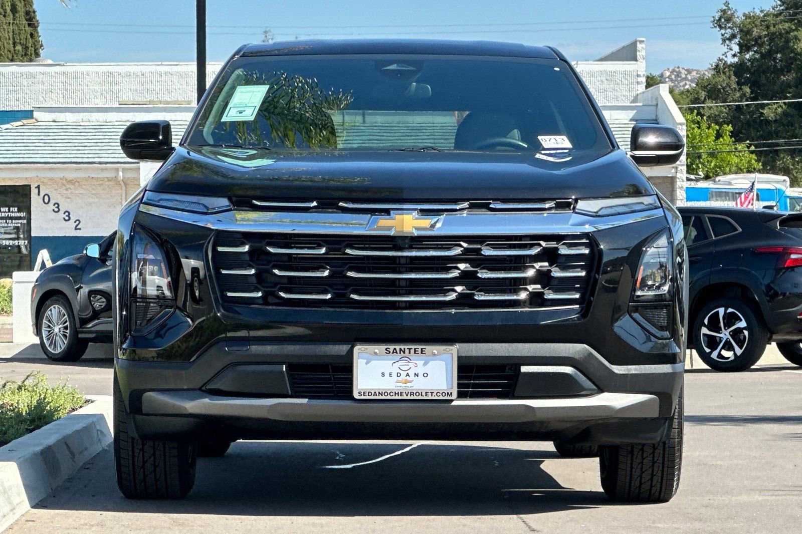 New 2026 Chevrolet Equinox LT w/ Convenience Package II FWD image 9