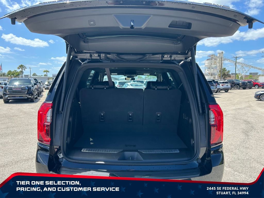 Used 2025 GMC Yukon Denali RWD image 10