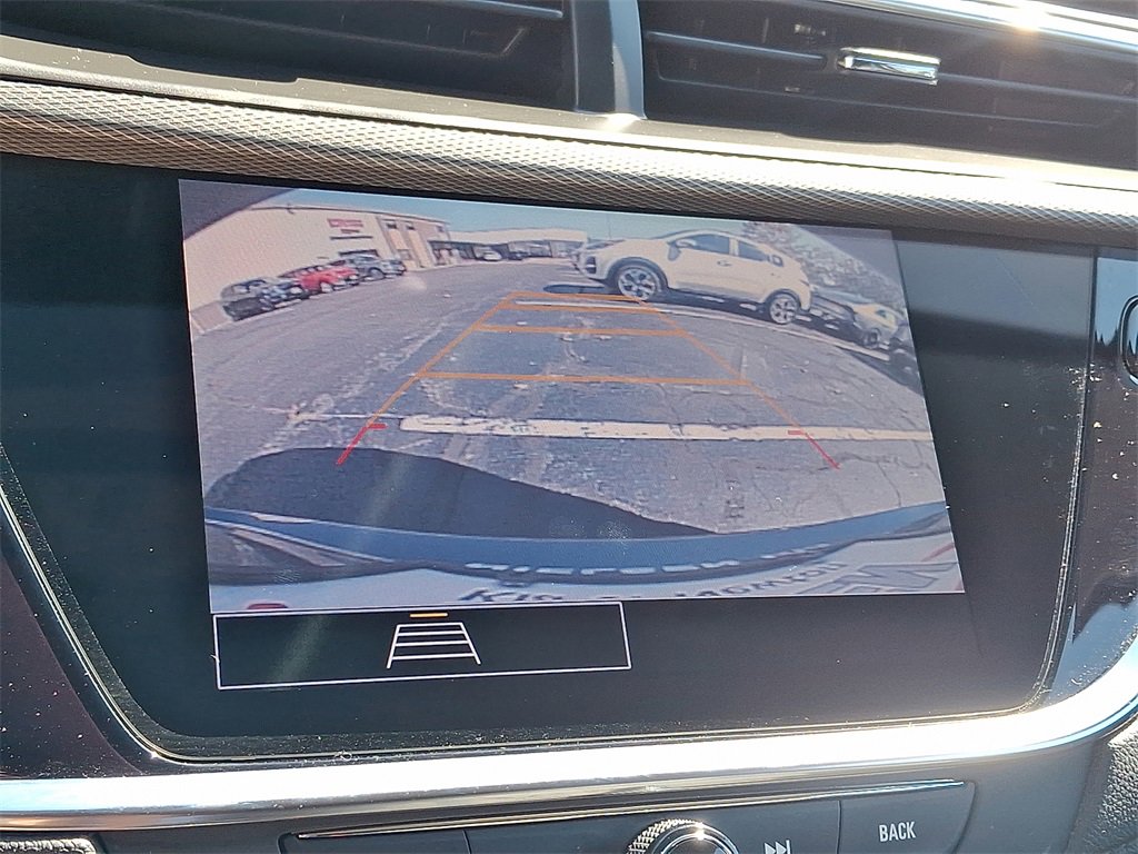 Used 2022 Buick Encore GX Select w/ Sport Touring Package image 7