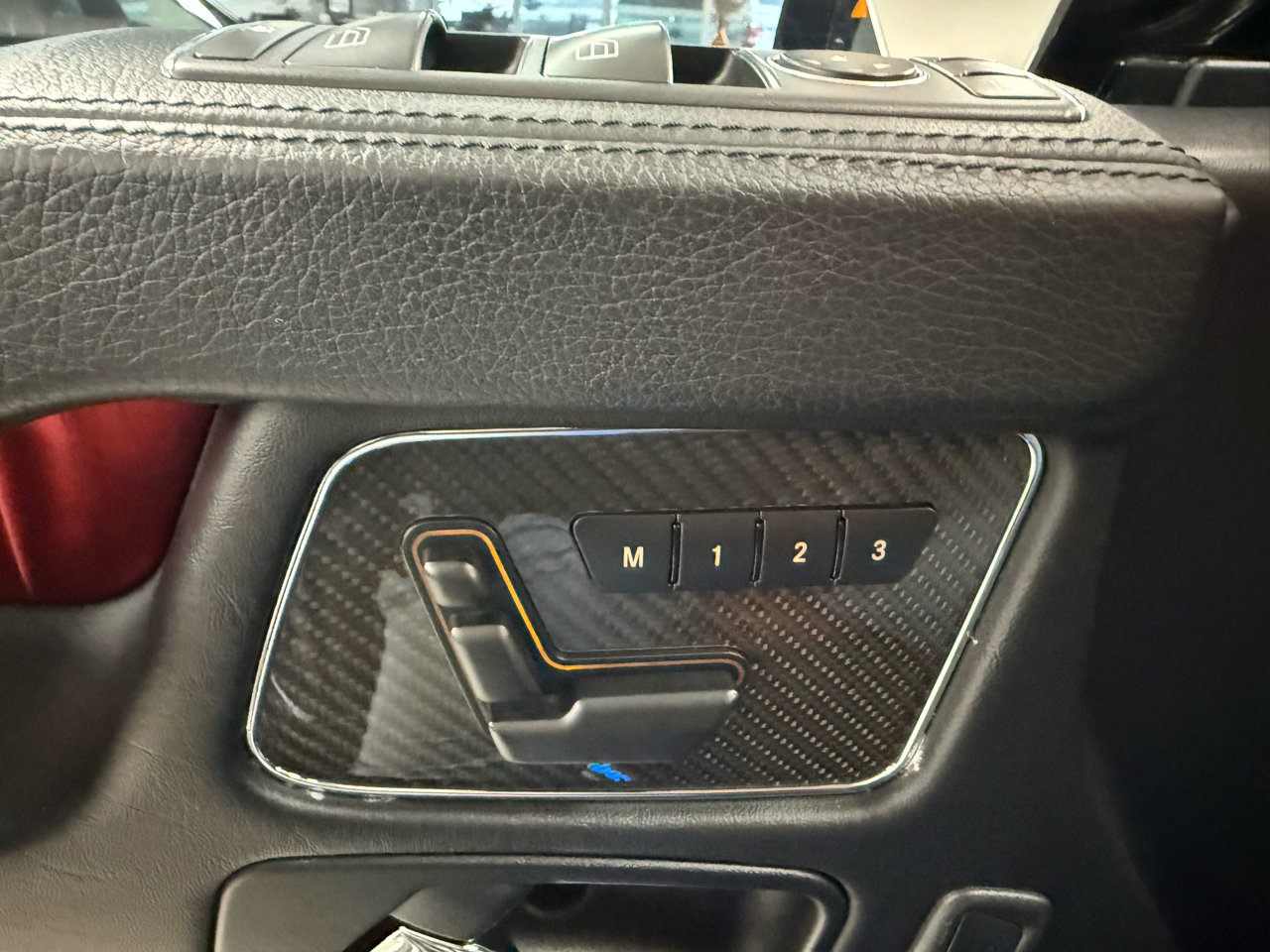 Used 2013 Mercedes-Benz G 550 image 33