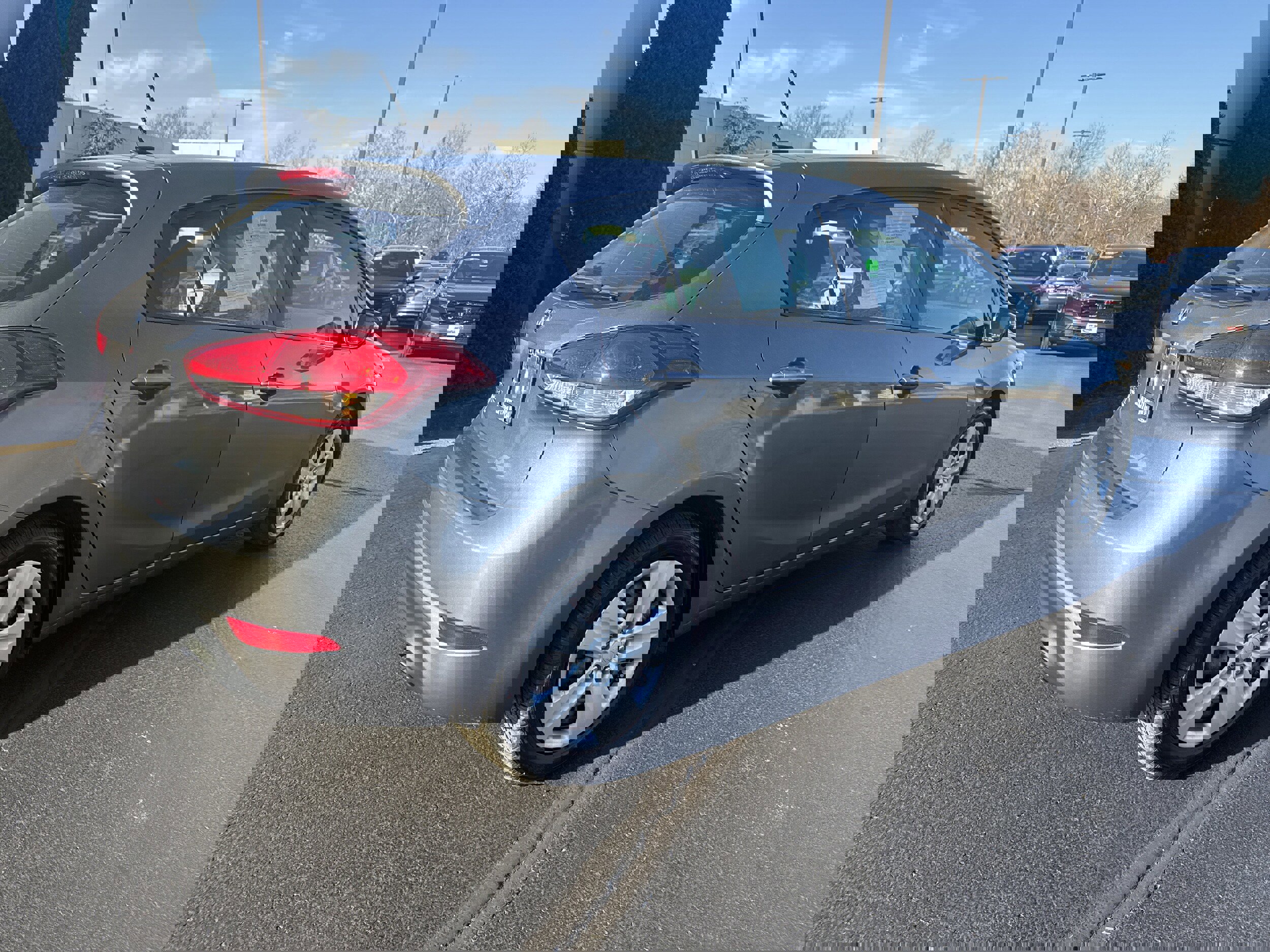 Used 2016 Kia Forte LX image 4