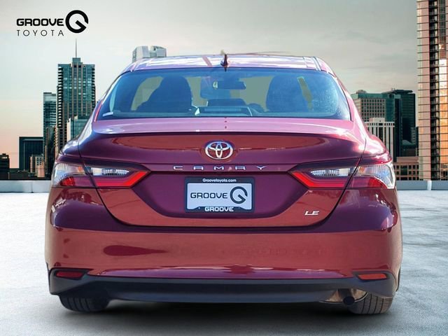 Used 2022 Toyota Camry LE image 4