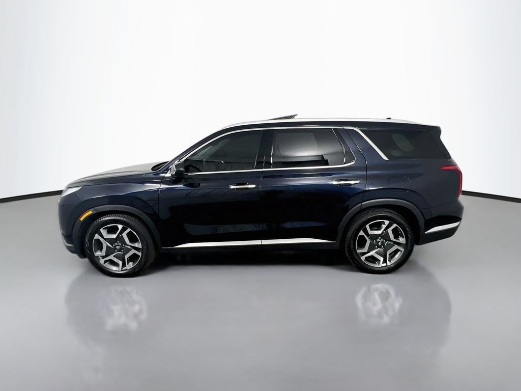 Certified 2023 Hyundai Palisade Limited w/ Cargo Package AWD/4WD image 4