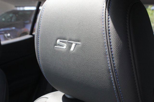 New 2026 Buick Encore GX Sport Touring w/ Experience Buick Package image 5