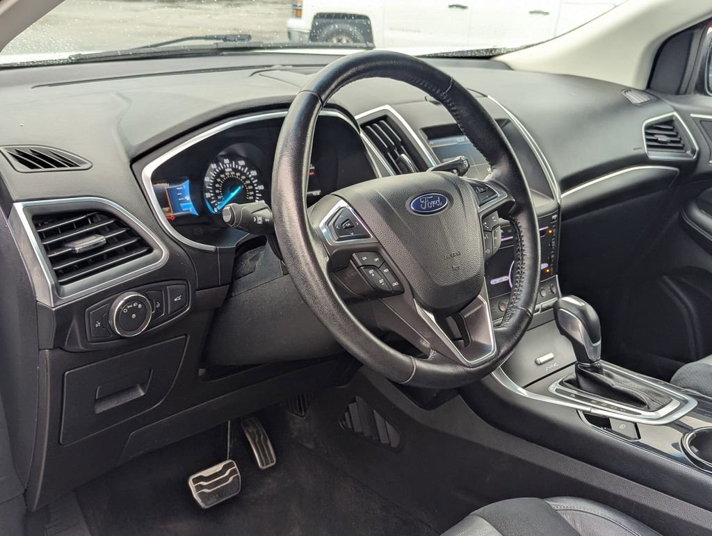 Used 2015 Ford Edge Sport w/ Equipment Group 401A AWD/4WD image 9