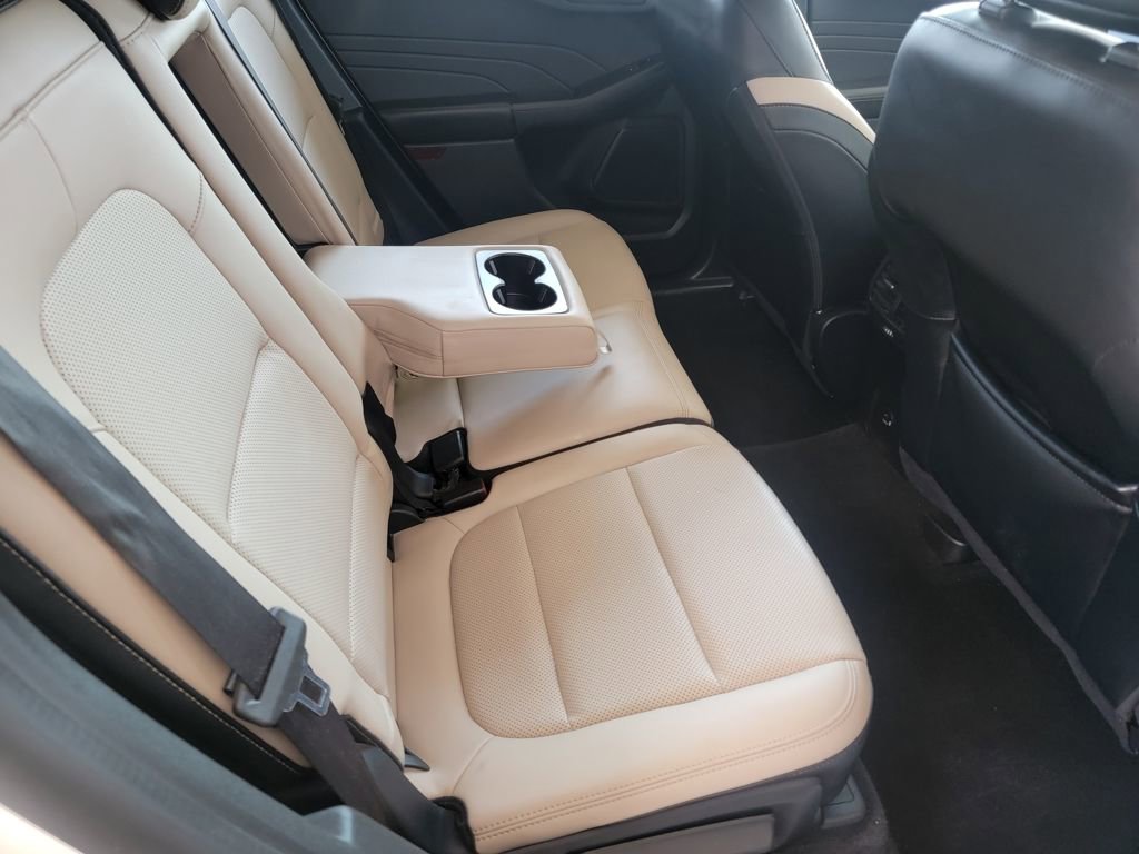 Used 2021 Ford Escape SEL w/ Technology Package image 13