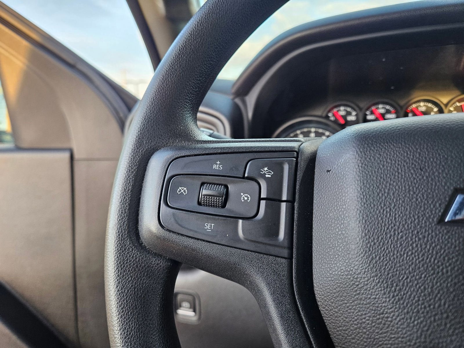Used 2022 Chevrolet Silverado 1500 Custom RWD image 12