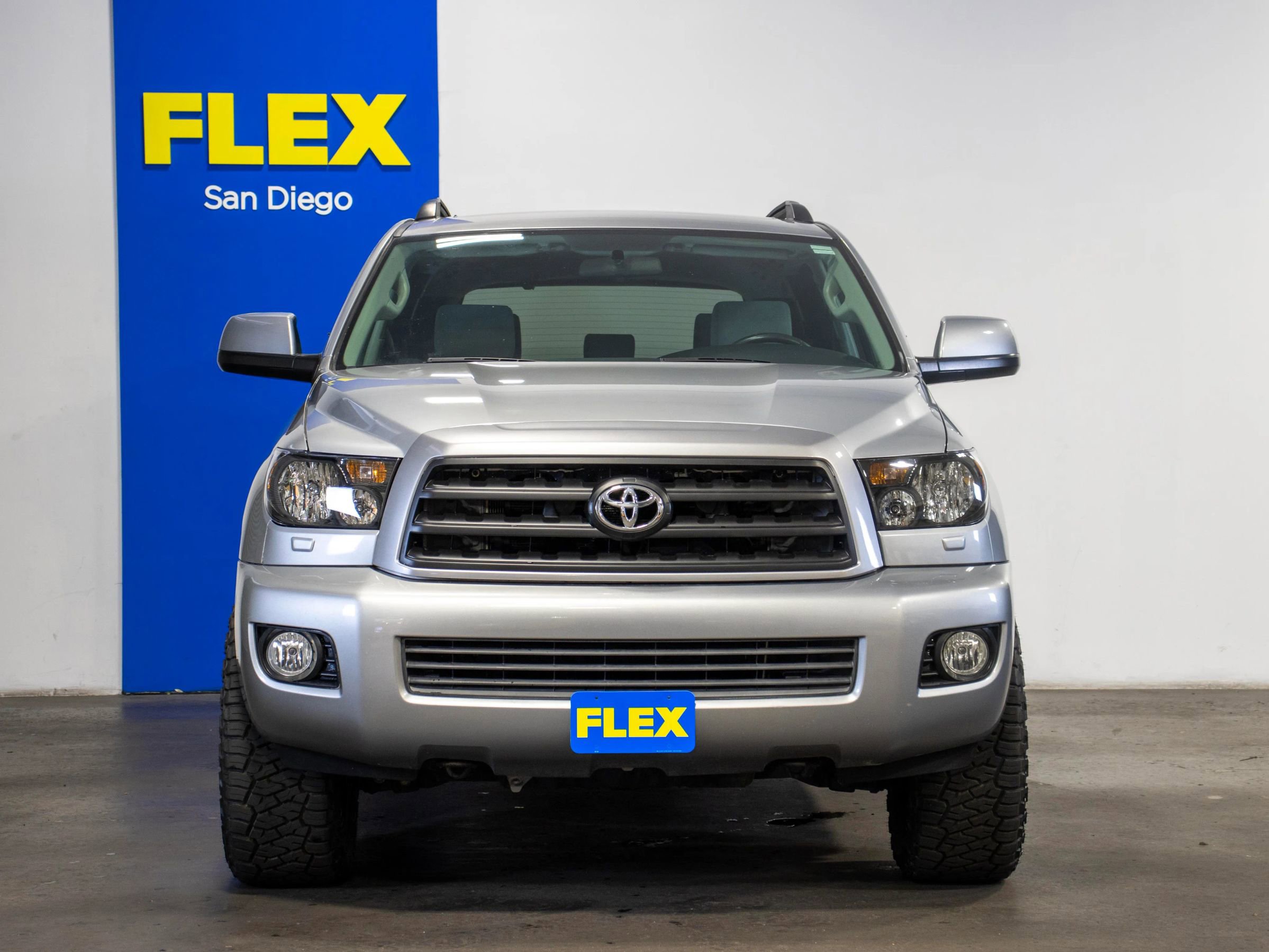Used 2016 Toyota Sequoia SR5 image 6