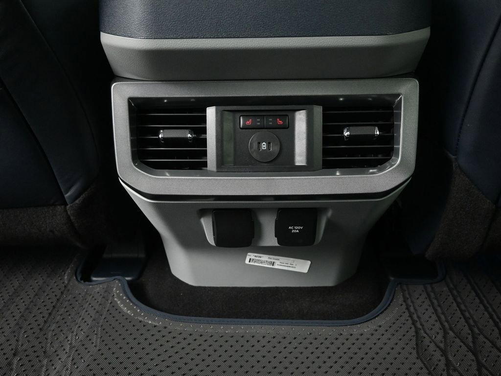 Certified 2024 Ford F250 Limited w/ FX4 Off-Road Package image 21
