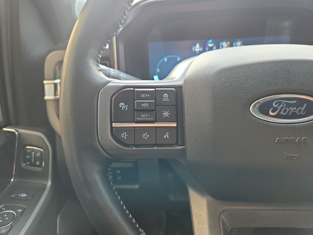 Used 2024 Ford F350 Lariat w/ Lariat Ultimate Package AWD/4WD image 19