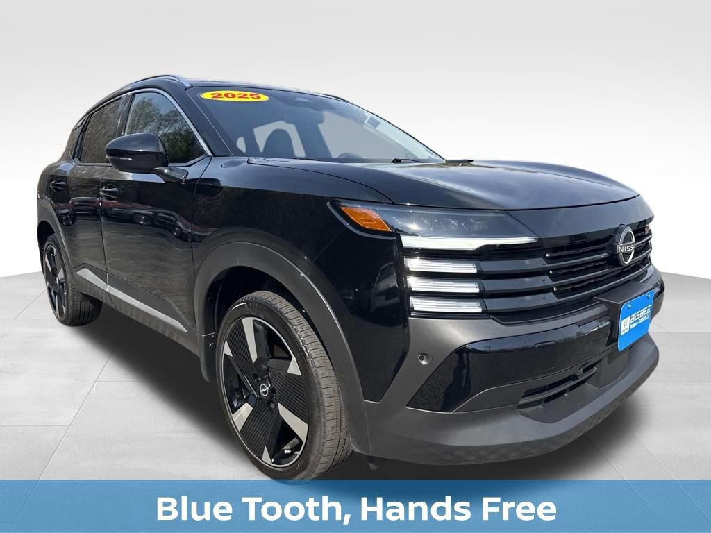 Used 2025 Nissan Kicks SR image 10