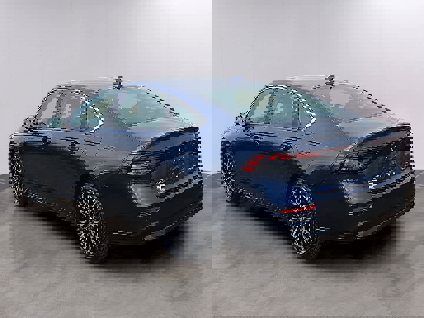 Used 2024 Honda Accord Touring image 6