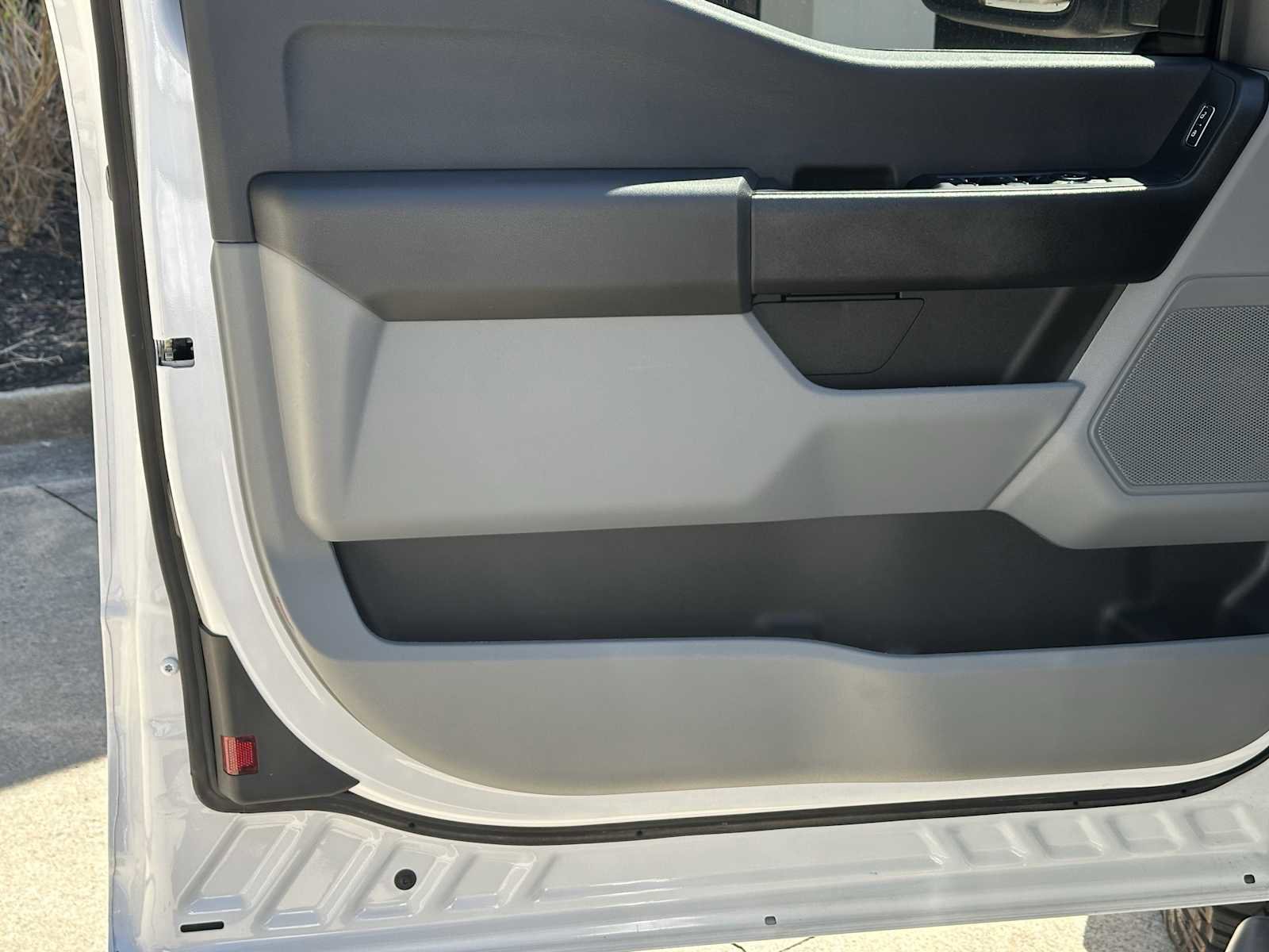 Used 2024 Ford F250 XL image 9