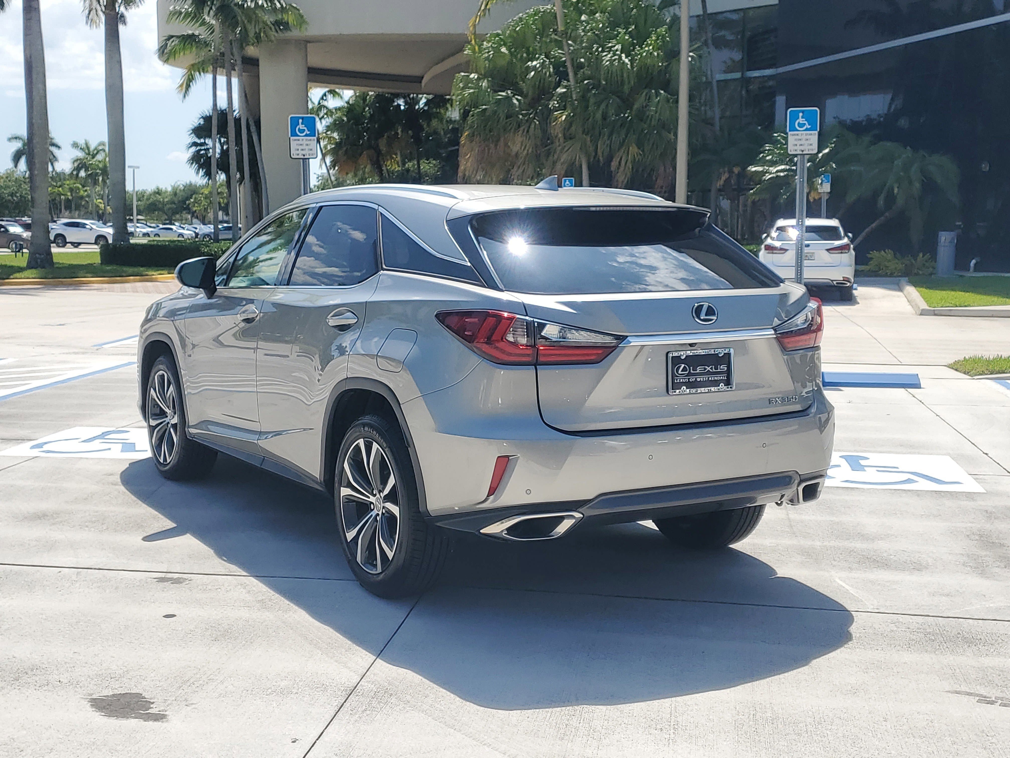 Used 2017 Lexus RX 350 FWD w/ Premium Package image 8