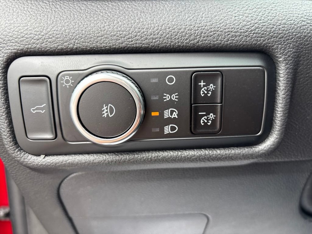 Used 2024 Ford Explorer Limited w/ Limited Technology Package AWD/4WD image 15