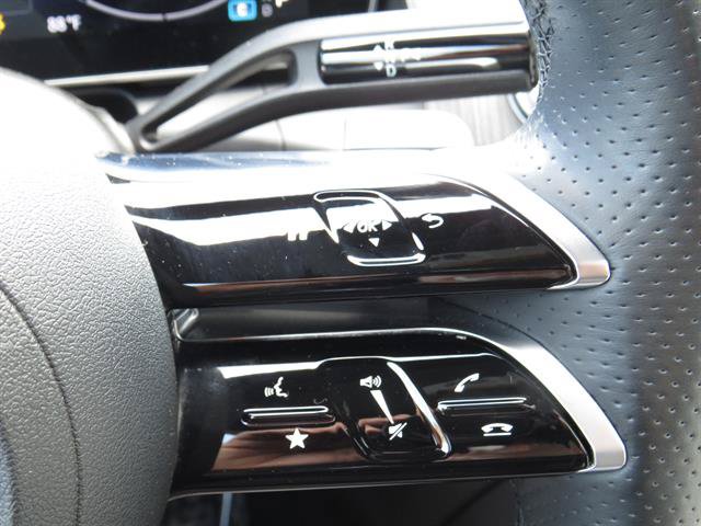 Used 2024 Mercedes-Benz GLC 300 4MATIC image 12