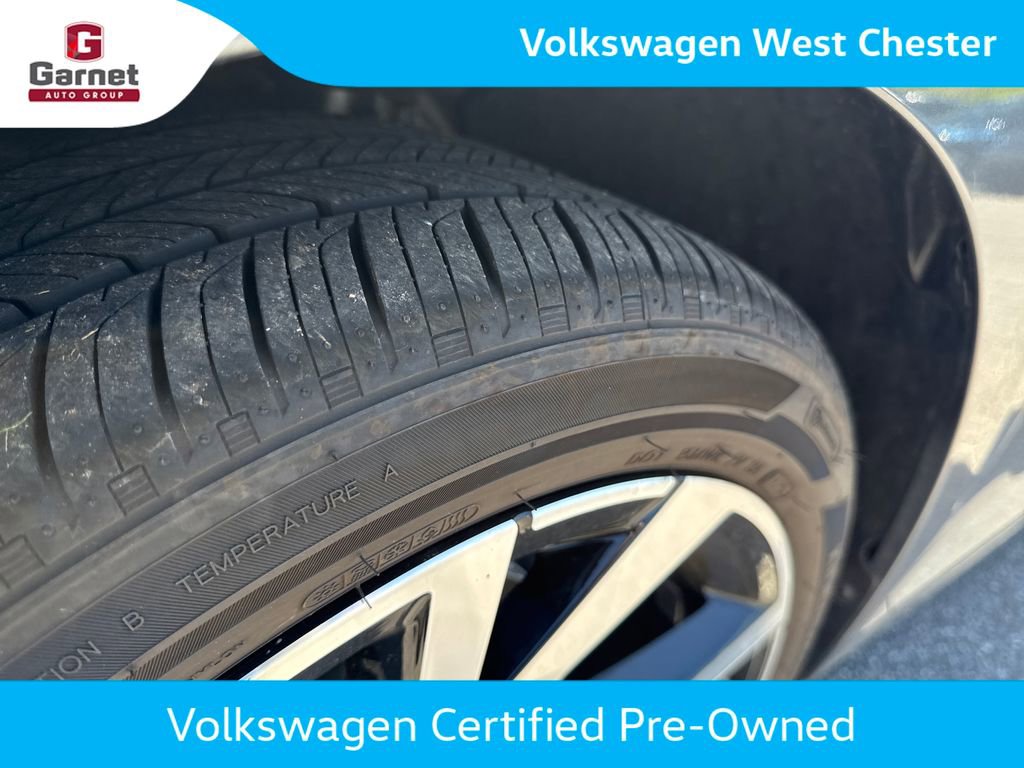 Used 2025 Volkswagen Jetta SEL FWD image 30