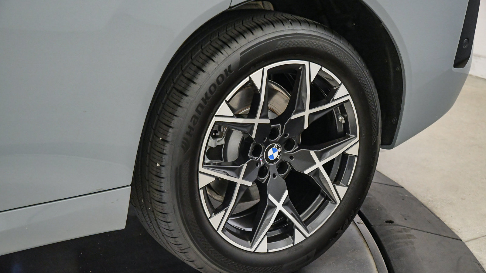 Used 2026 BMW X3 xDrive30i w/ Premium Package AWD/4WD image 11