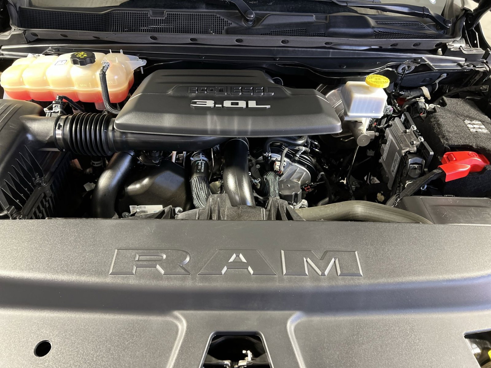 Used 2022 RAM 1500 Limited w/ Night Edition image 26