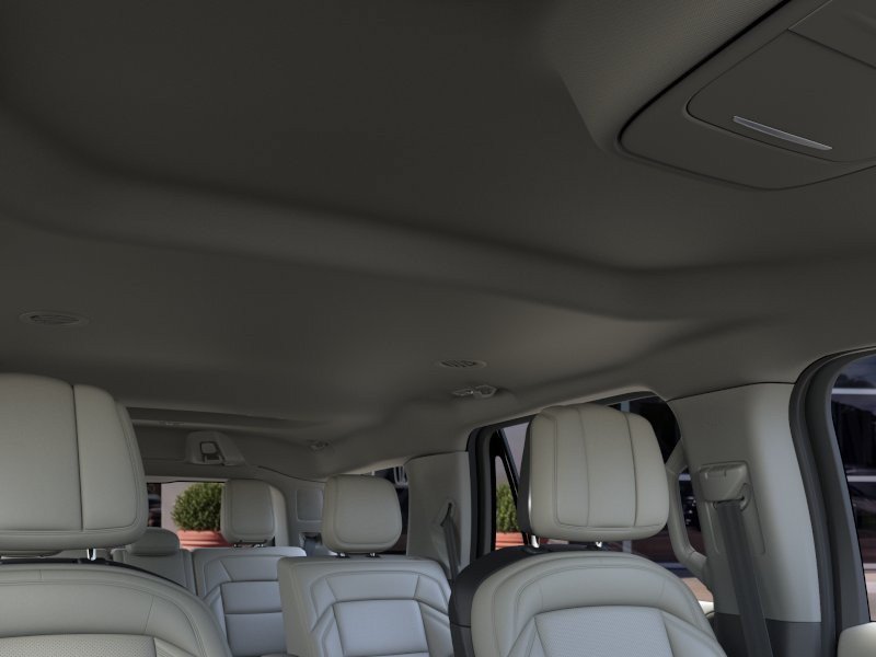 New 2026 Lincoln Navigator Premiere AWD/4WD image 22