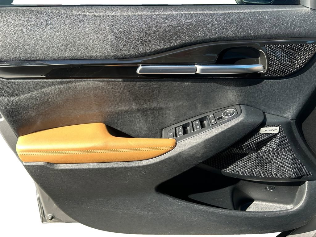 Used 2024 Kia Seltos SX w/ SX Sunroof Package image 16