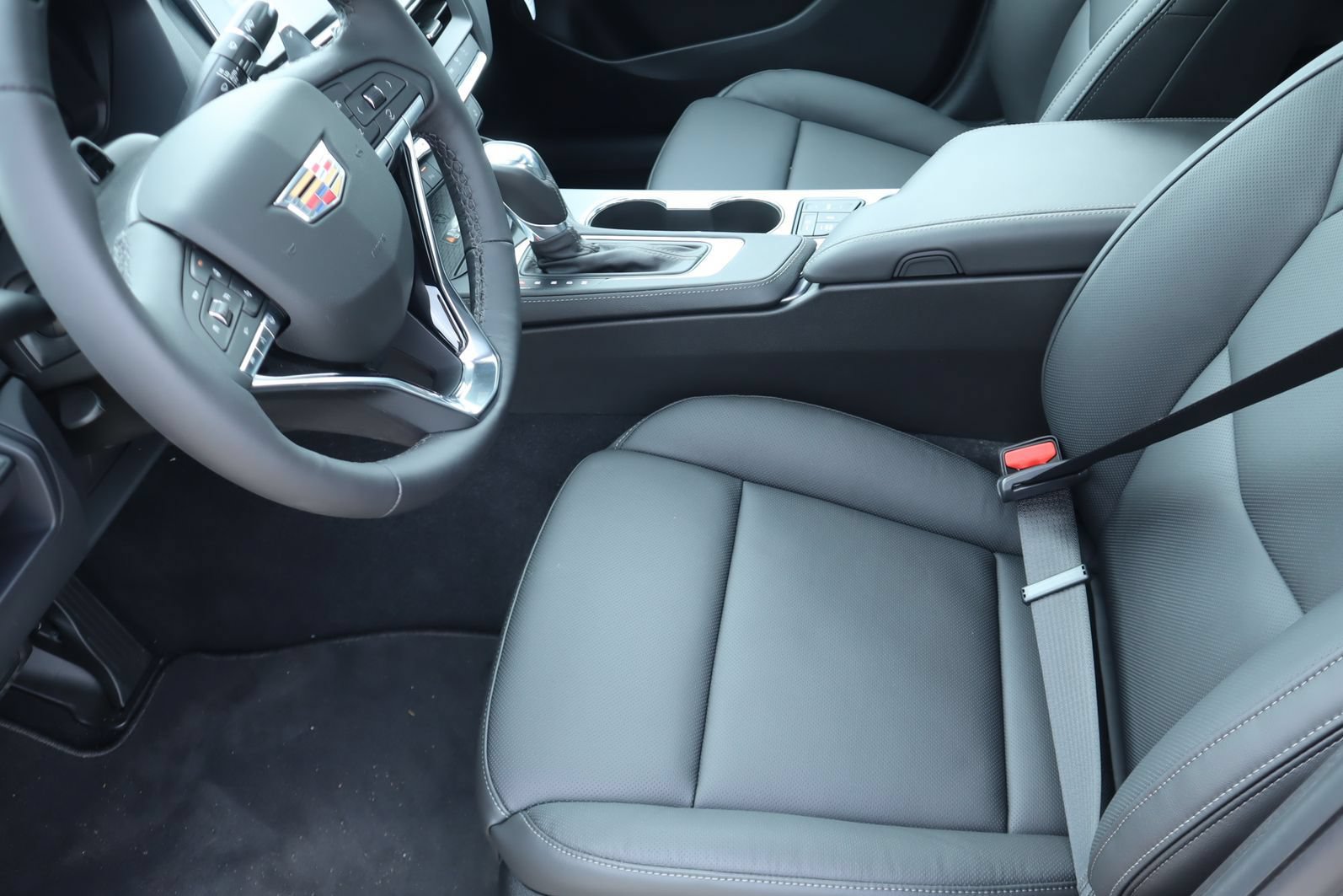 New 2026 Cadillac CT4 Premium Luxury w/ Super Cruise Package AWD/4WD image 8
