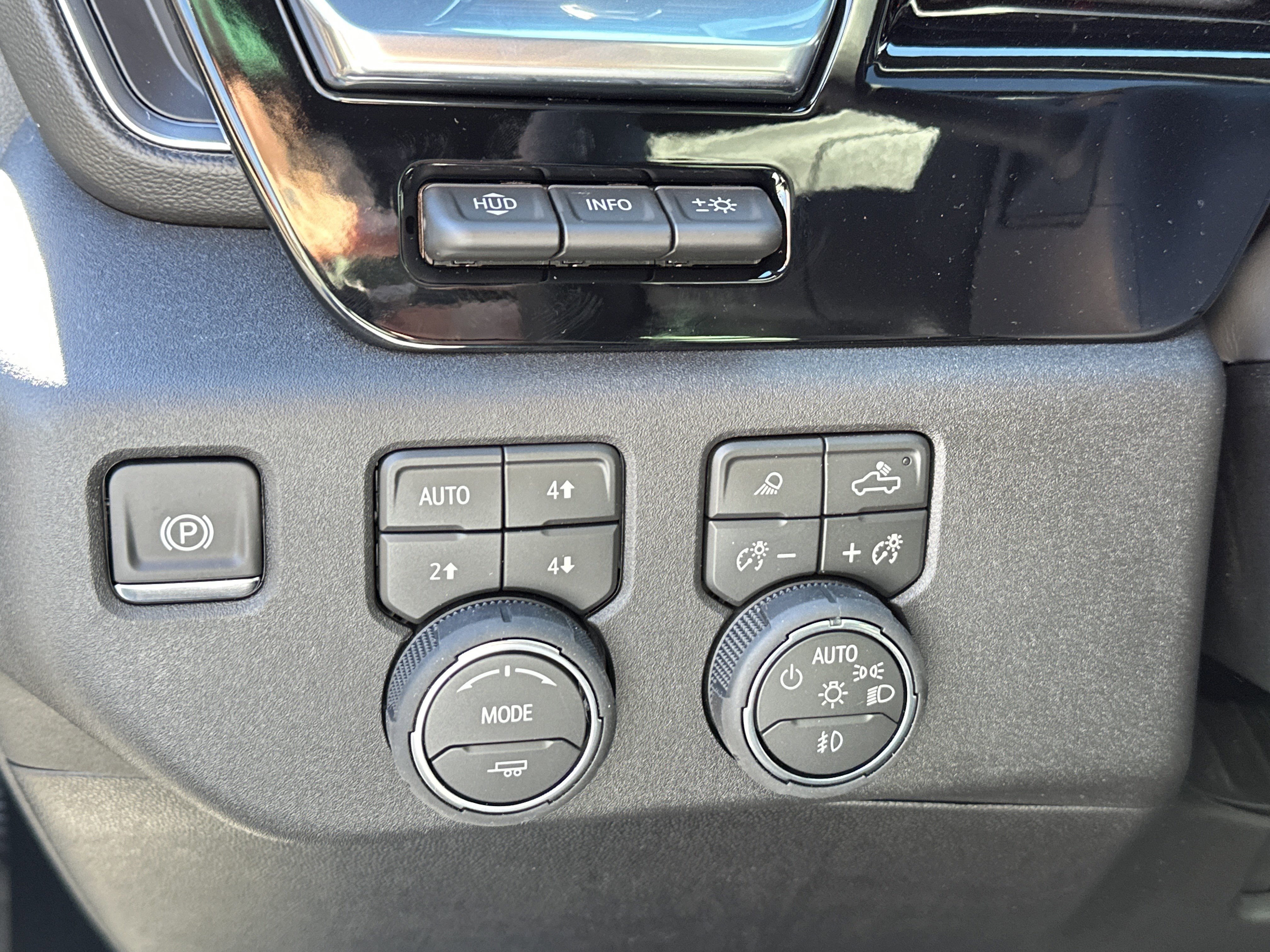 New 2026 Chevrolet Silverado 2500 High Country w/ High Country Premium Package image 25