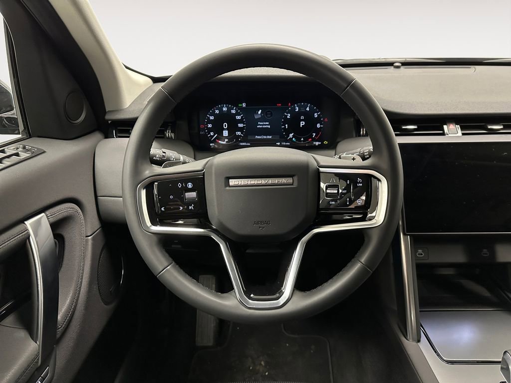 Used 2025 Land Rover Discovery Sport S image 12