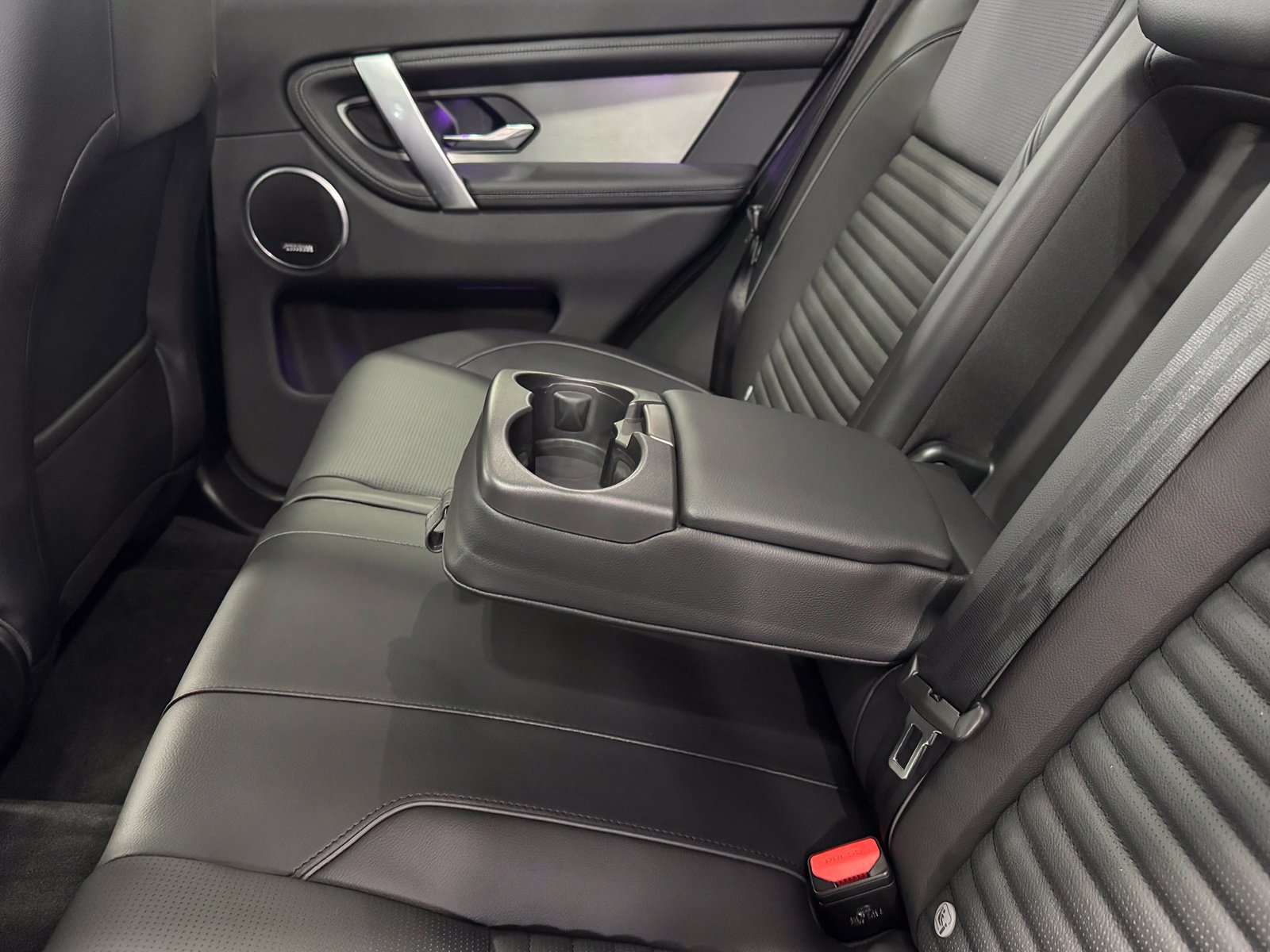New 2026 Land Rover Discovery Sport Landmark AWD/4WD image 37