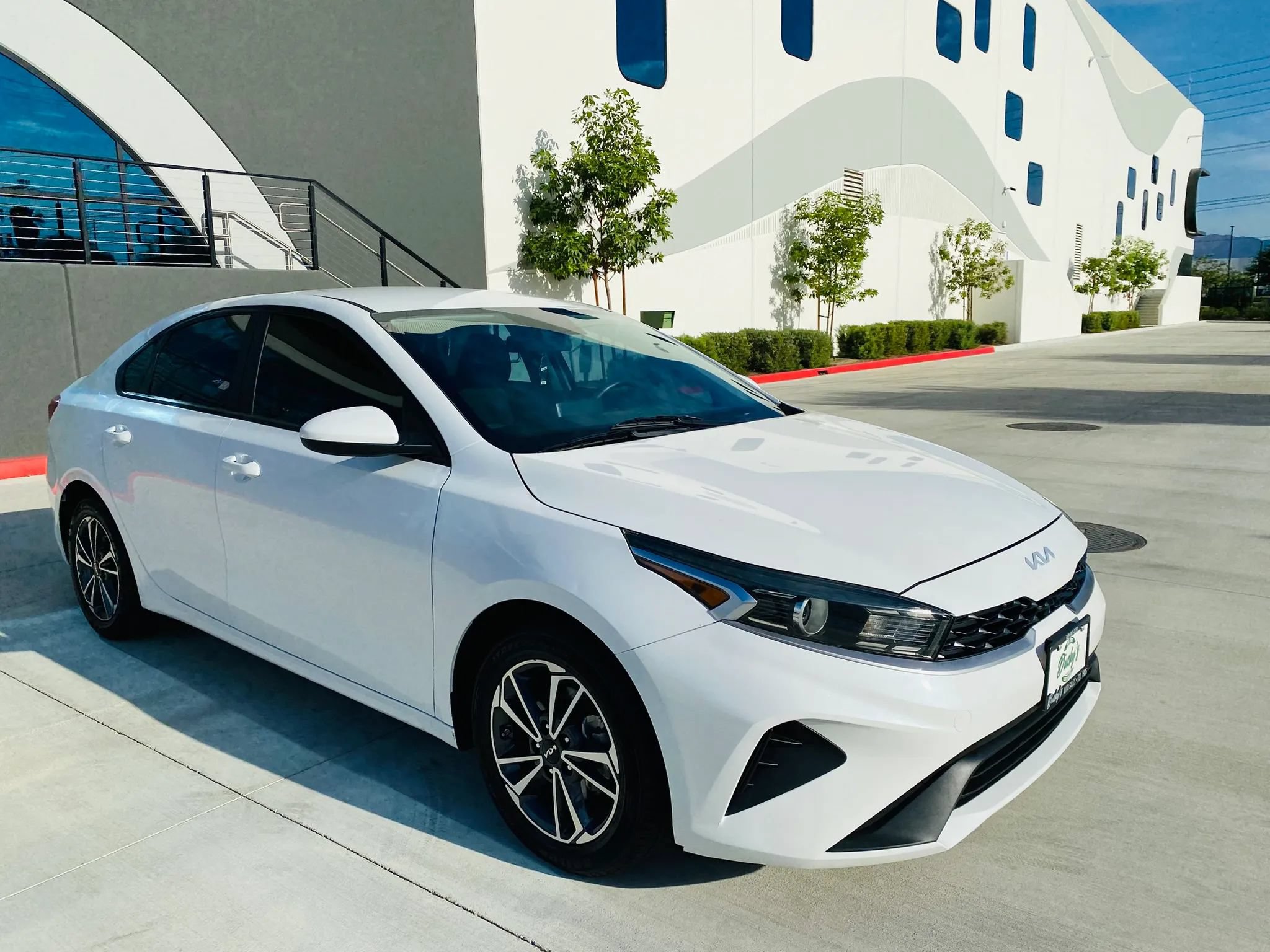 Used 2023 Kia Forte LXS FWD image 4