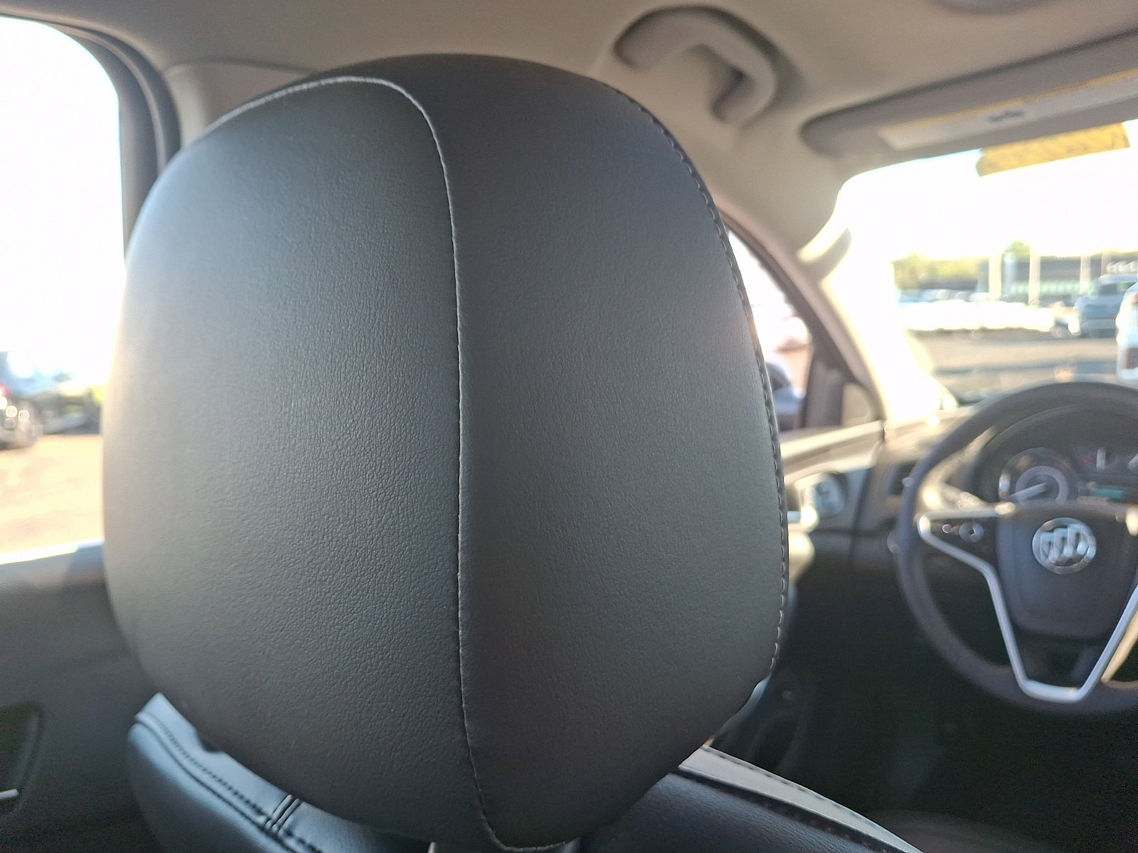 Used 2017 Buick Regal Sport Touring FWD image 9