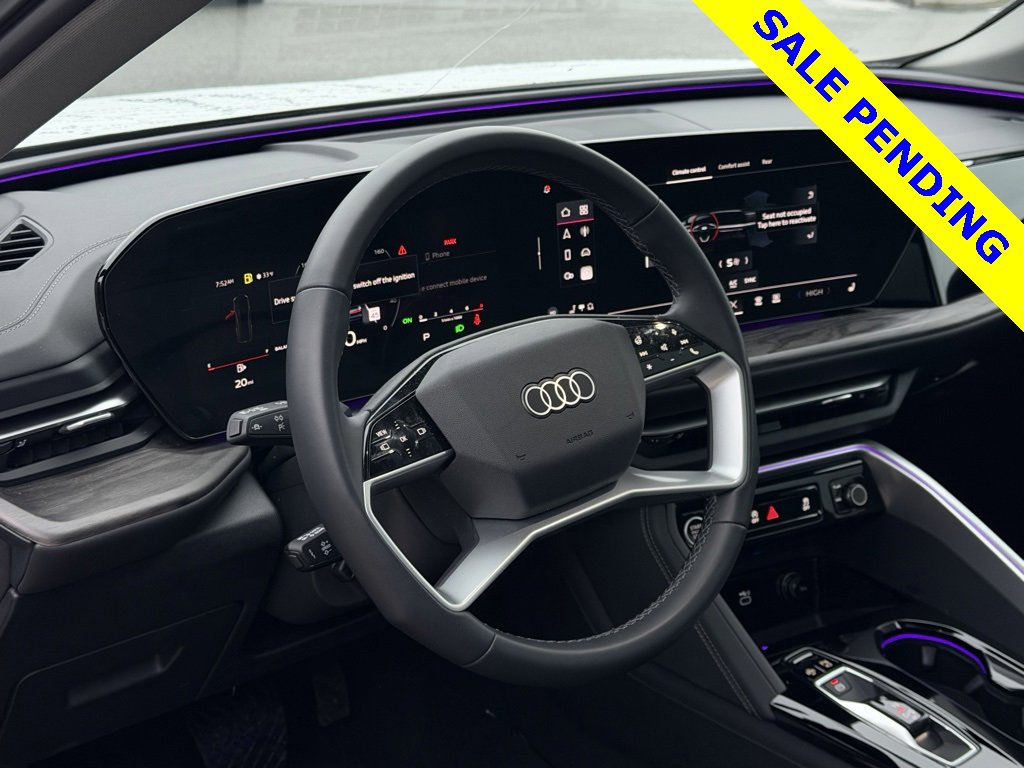 Used 2025 Audi Q5 Premium w/ Convenience Package image 21