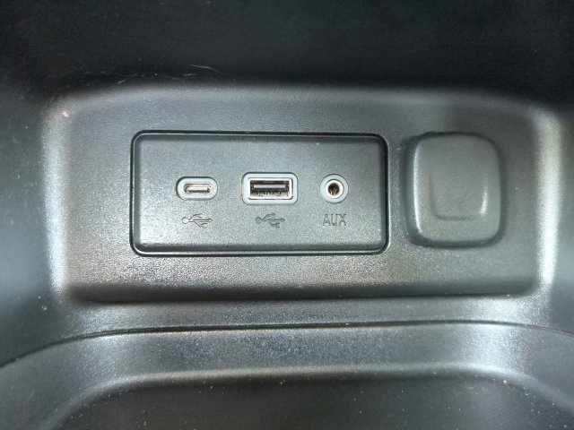 Used 2022 Chevrolet Equinox LT AWD/4WD image 22