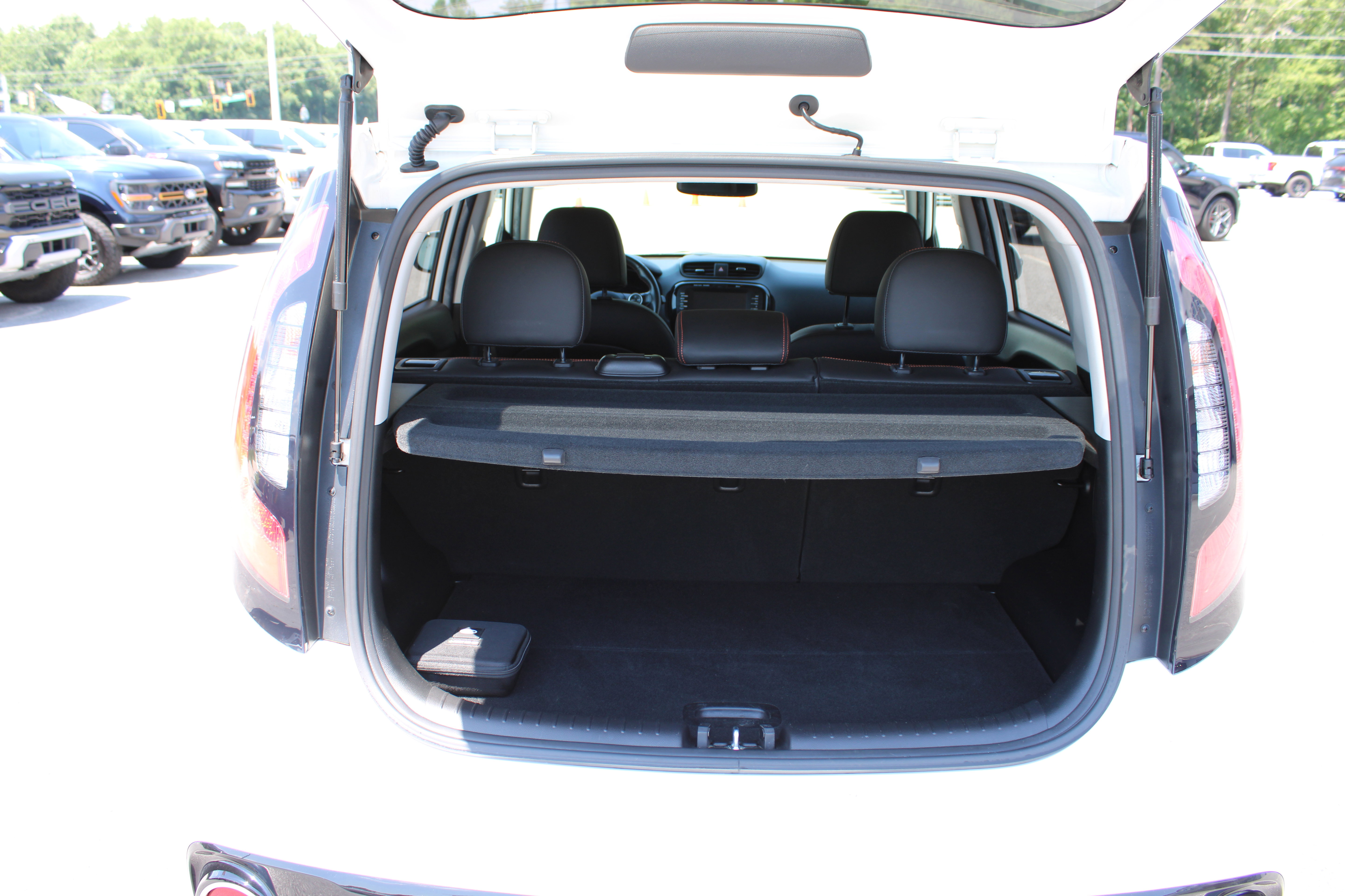 Used 2019 Kia Soul ! w/ Technology Package FWD image 17