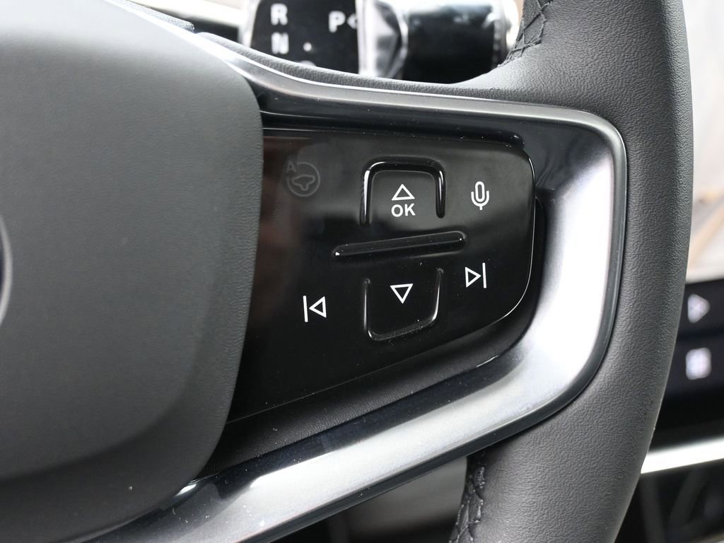 New 2025 Volvo EX90 Ultra image 3