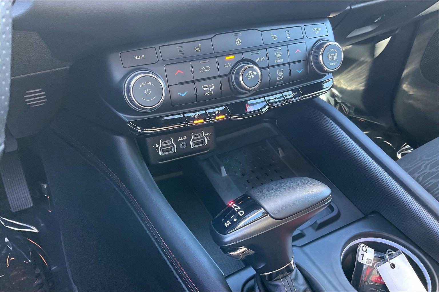 Used 2026 Dodge Durango GT w/ Blacktop Package AWD/4WD image 37