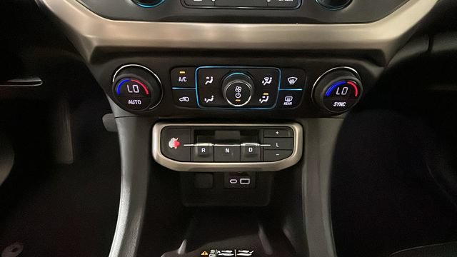 Used 2020 GMC Acadia Denali AWD/4WD image 22