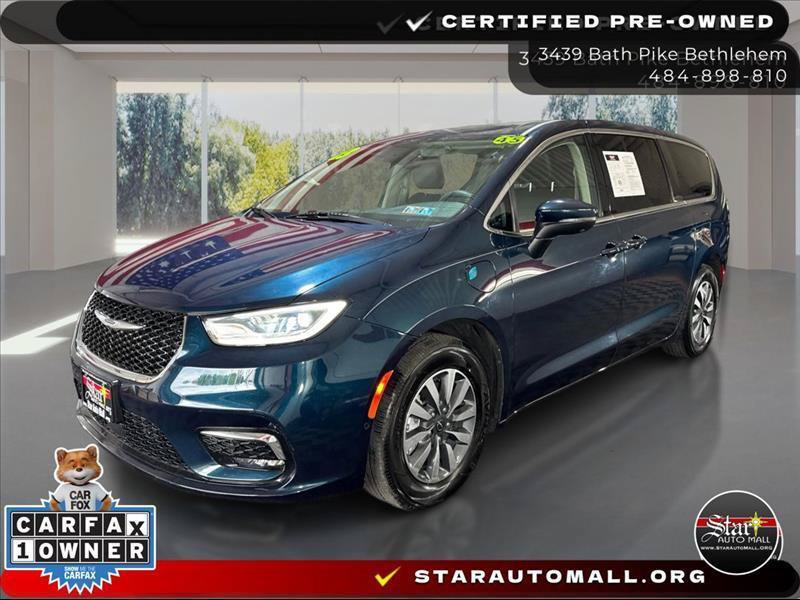 Used 2023 Chrysler Pacifica Touring-L w/ Uconnect Theater Family Group FWD image 1
