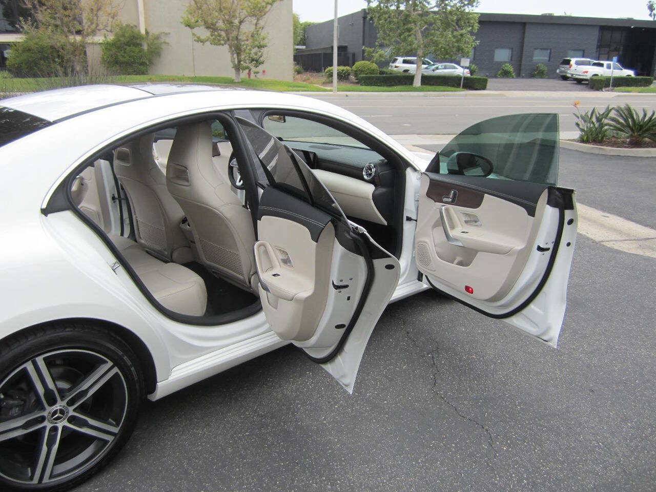 Used 2020 Mercedes-Benz CLA 250 image 15