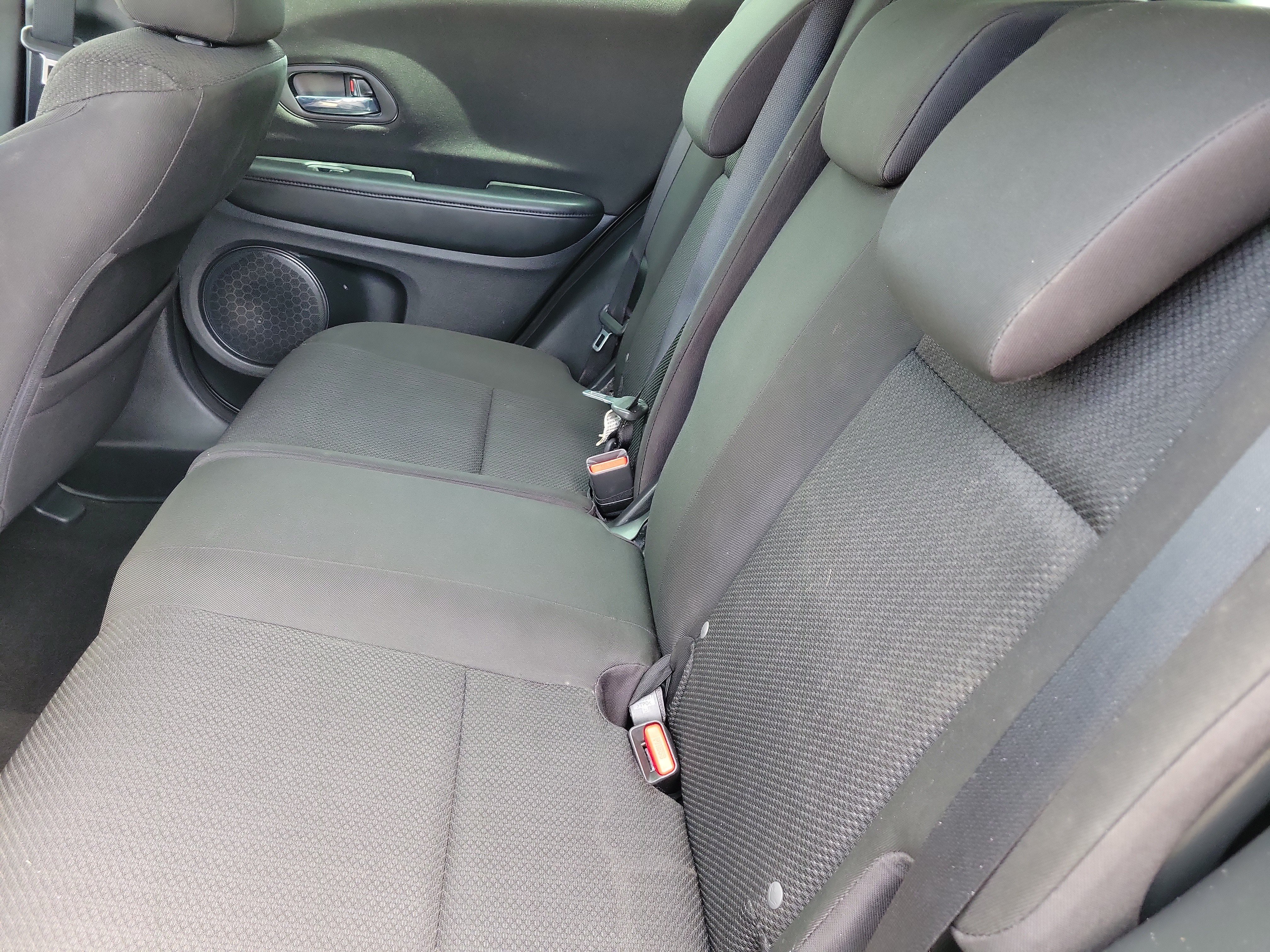 Used 2016 Honda HR-V LX image 12