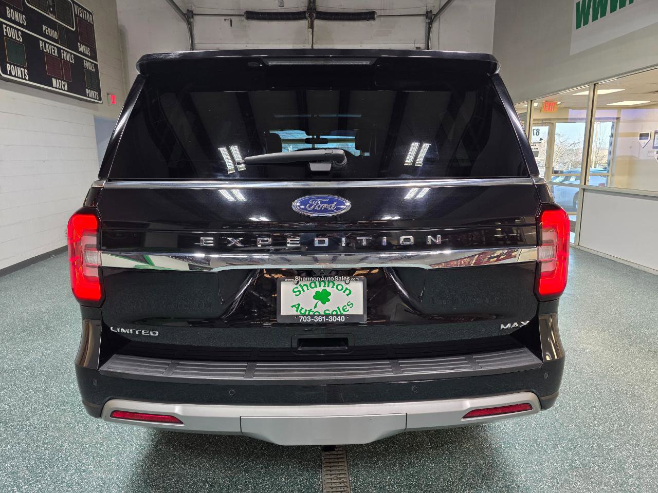 Used 2022 Ford Expedition Max Limited image 8