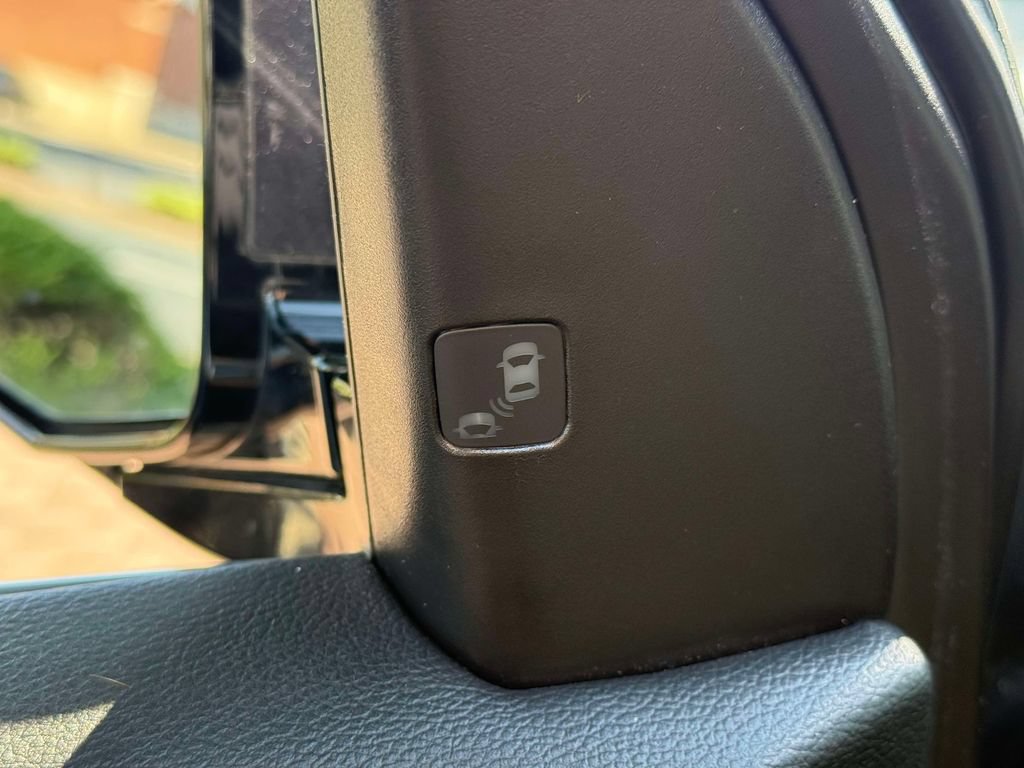 Used 2020 Acura MDX SH-AWD w/ Technology Package image 17