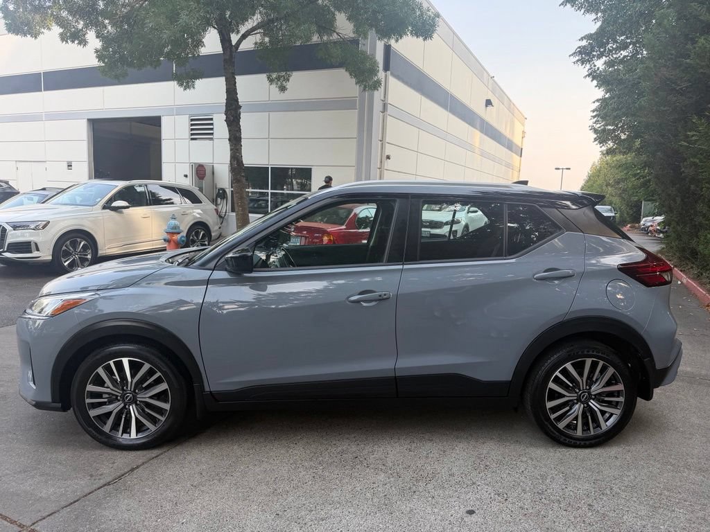 Used 2023 Nissan Kicks SV FWD image 7