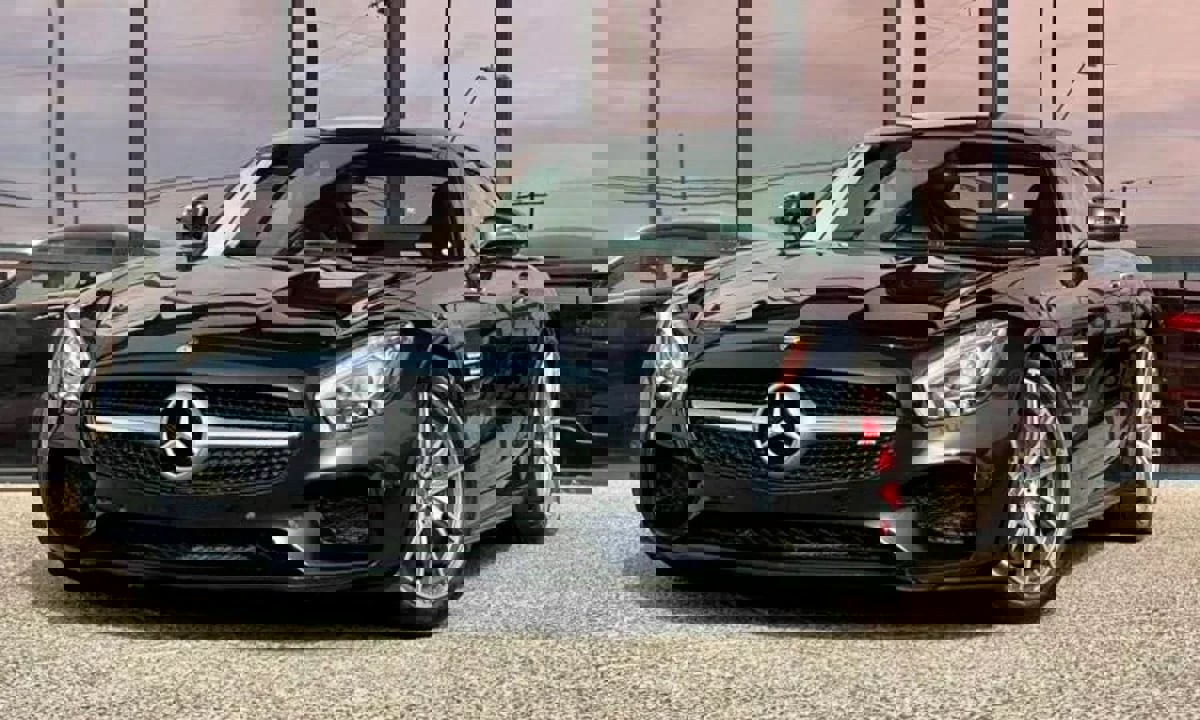 Used 2017 Mercedes-Benz AMG GT Coupe image 3